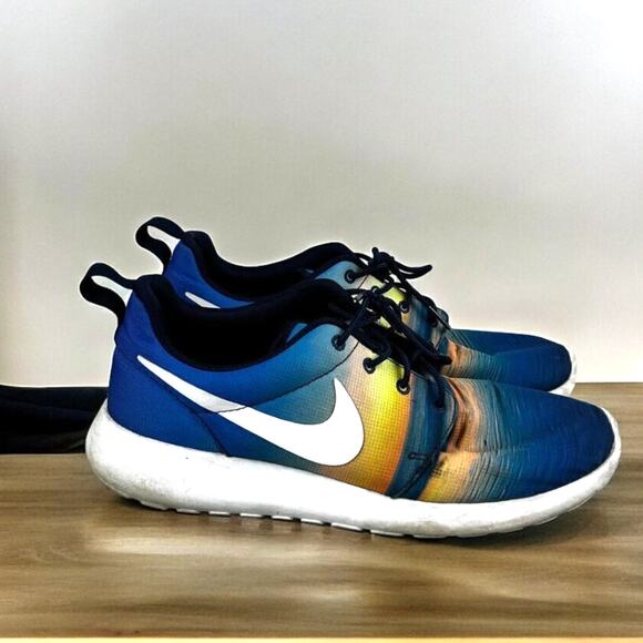 Nike Roshe Run Men’s 8.5 Sunrise Athletic Running Sneakers Trainers w/Box - Picture 5 of 10